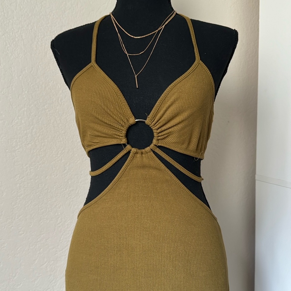 FASHIONNOVA Cut out Maxi Dress